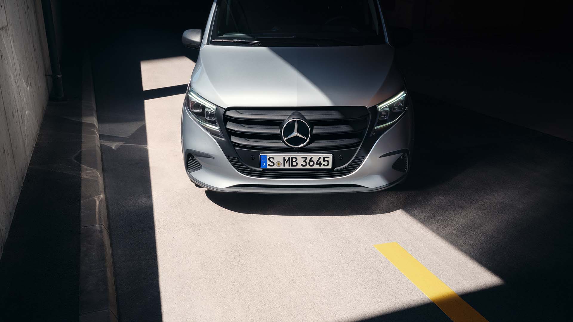 MaximilianStengl_Mercedes-Benz-Vito_00006